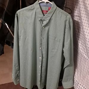 IZOD mens long sleeve button up shirt